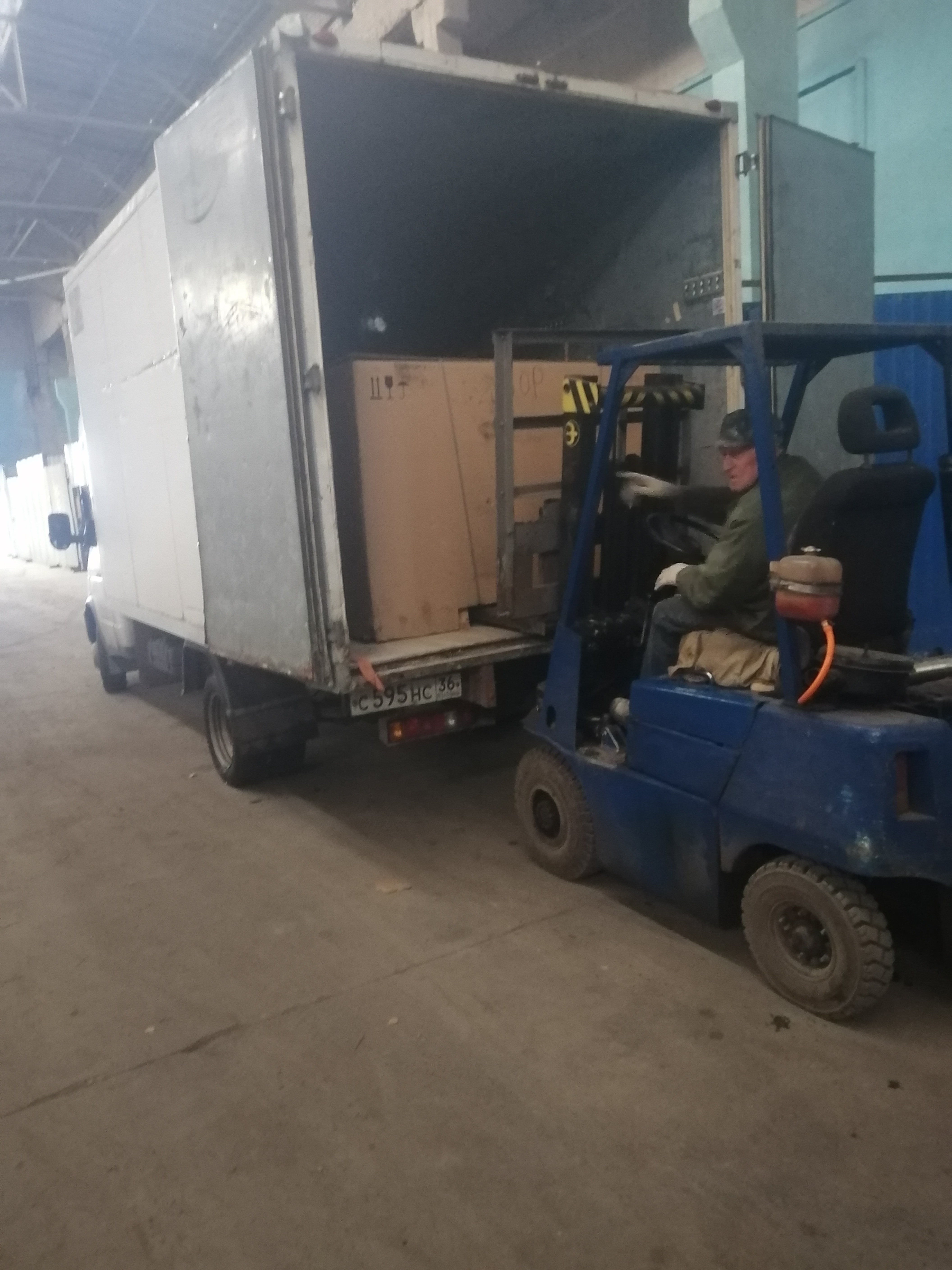 Отгрузка винтового компрессора Remeza ВК3А-7,5-200-1  в г. Воронеж от 29.03.2026